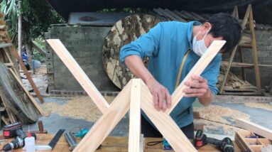 Simple Creative Pallet Ideas Easy To Make // DIY Outdoor Cafe Tables From Recycled Wood Cables.