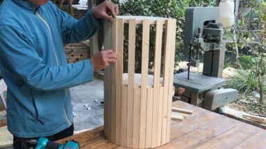 DIY Woodworking Ideas From Old Pallets // How To Make 360 Degree Rotating Storage Shelves