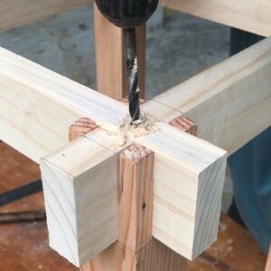 The Best, Easiest Woodworking Idea // A Simple Rustic Outdoor Coffee Table You've Never Seen