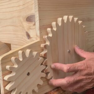 Genius! Creative Woodworking // This Cooler And A Crazy Device That Will Keep Your Drinks Cold- DIY!