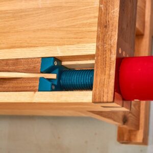 High Tech meets Traditional Woodworking - They Become Close Friends