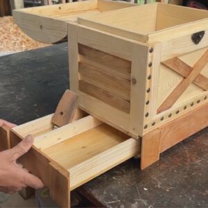 Awesome Wooden Chest Design Ideas // DIY Wooden Chest With Unique Hidden Secret Compartment