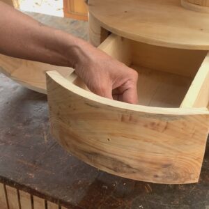 Artistic Woodworking Ideas From Recycled Wood // DIY Rustic Coffee Table With Artistic Curves