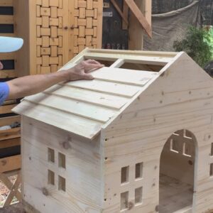 Ideas For Effectively Utilizing Wooden Pallet Resources // DIY A Cute Pet House From Wooden Pallets