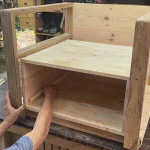 Smart Wooden Ideas Using Recycled Wood // DIY Space-saving Chair With A Unique Mechanism