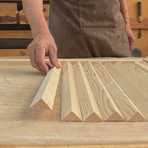 Smart Woodworking Project Using Wooden Pallets // How To Make A Space-saving Extendable Table