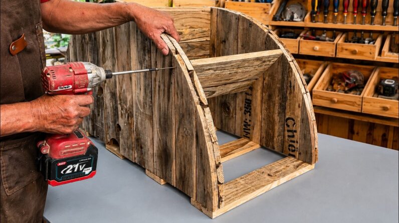 Efficient And Innovative Wood Recycling Projects // DIY Shoe Rack From Discarded Wooden Cable